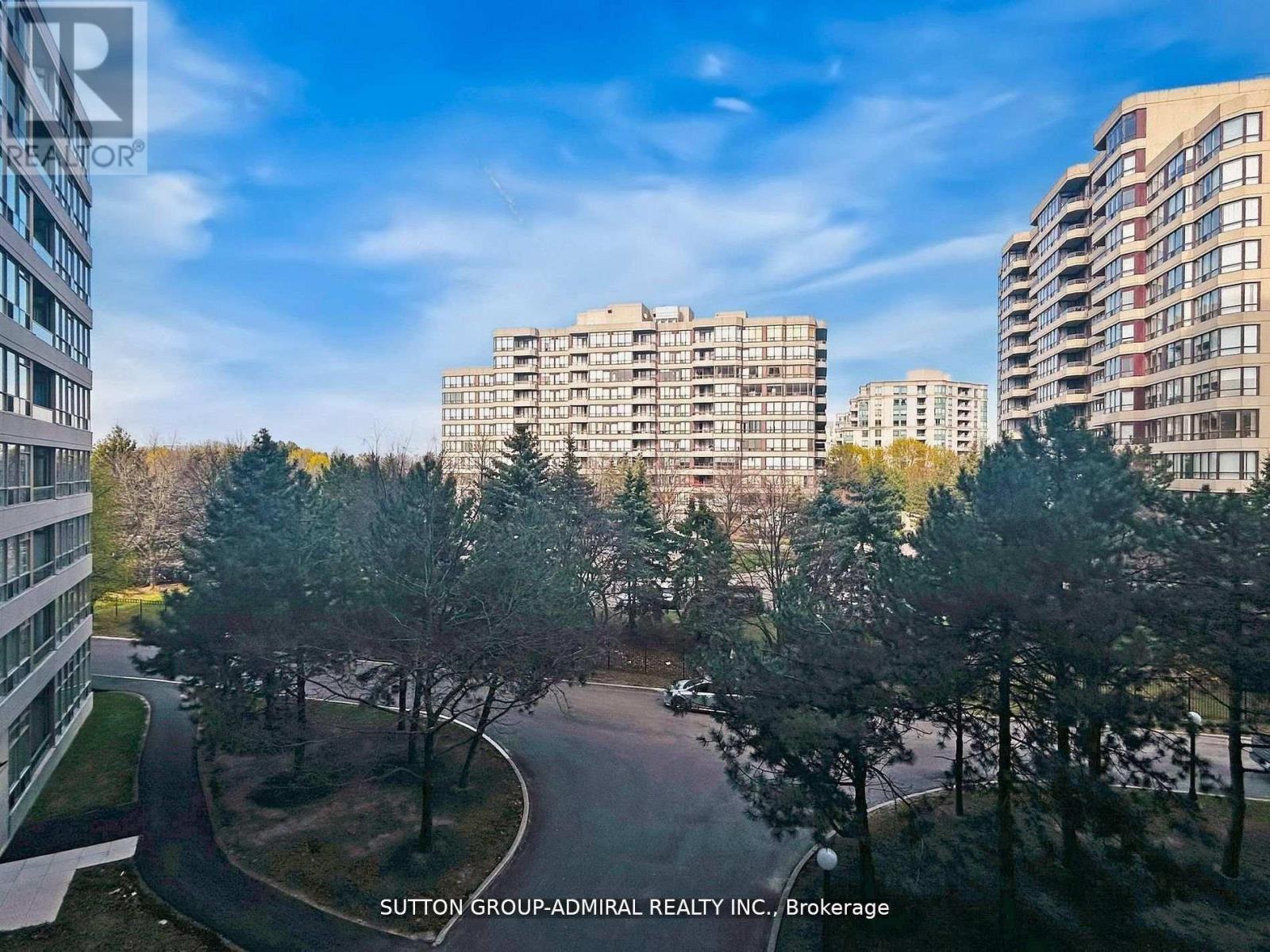401 - 11 Townsgate Drive, Vaughan, Ontario  L4J 8G4 - Photo 27 - N12471842