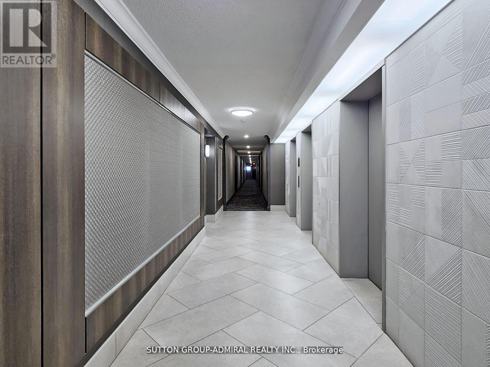 401 - 11 Townsgate Drive, Vaughan, Ontario  L4J 8G4 - Photo 28 - N12471842