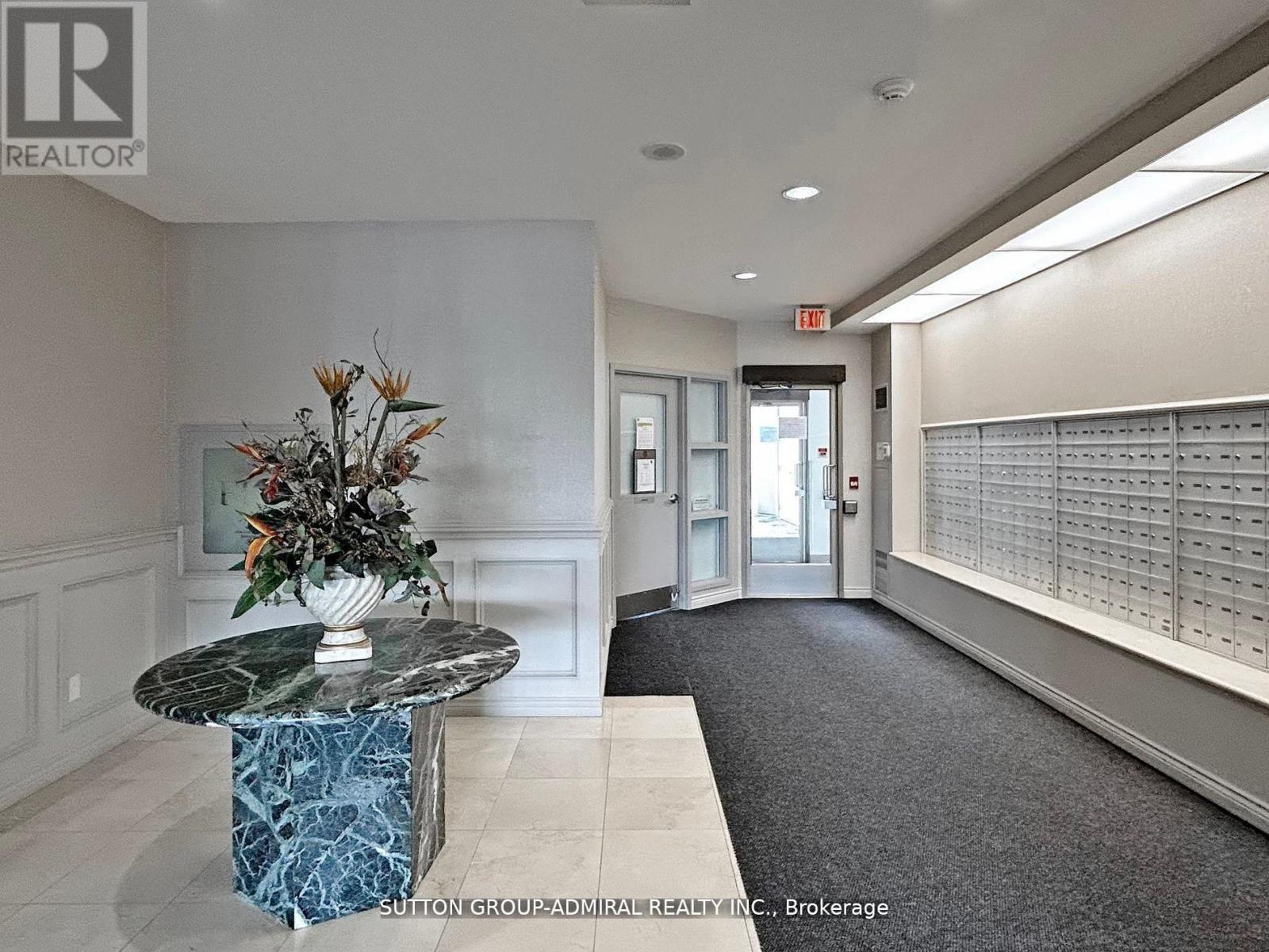 401 - 11 Townsgate Drive, Vaughan, Ontario  L4J 8G4 - Photo 43 - N12471842