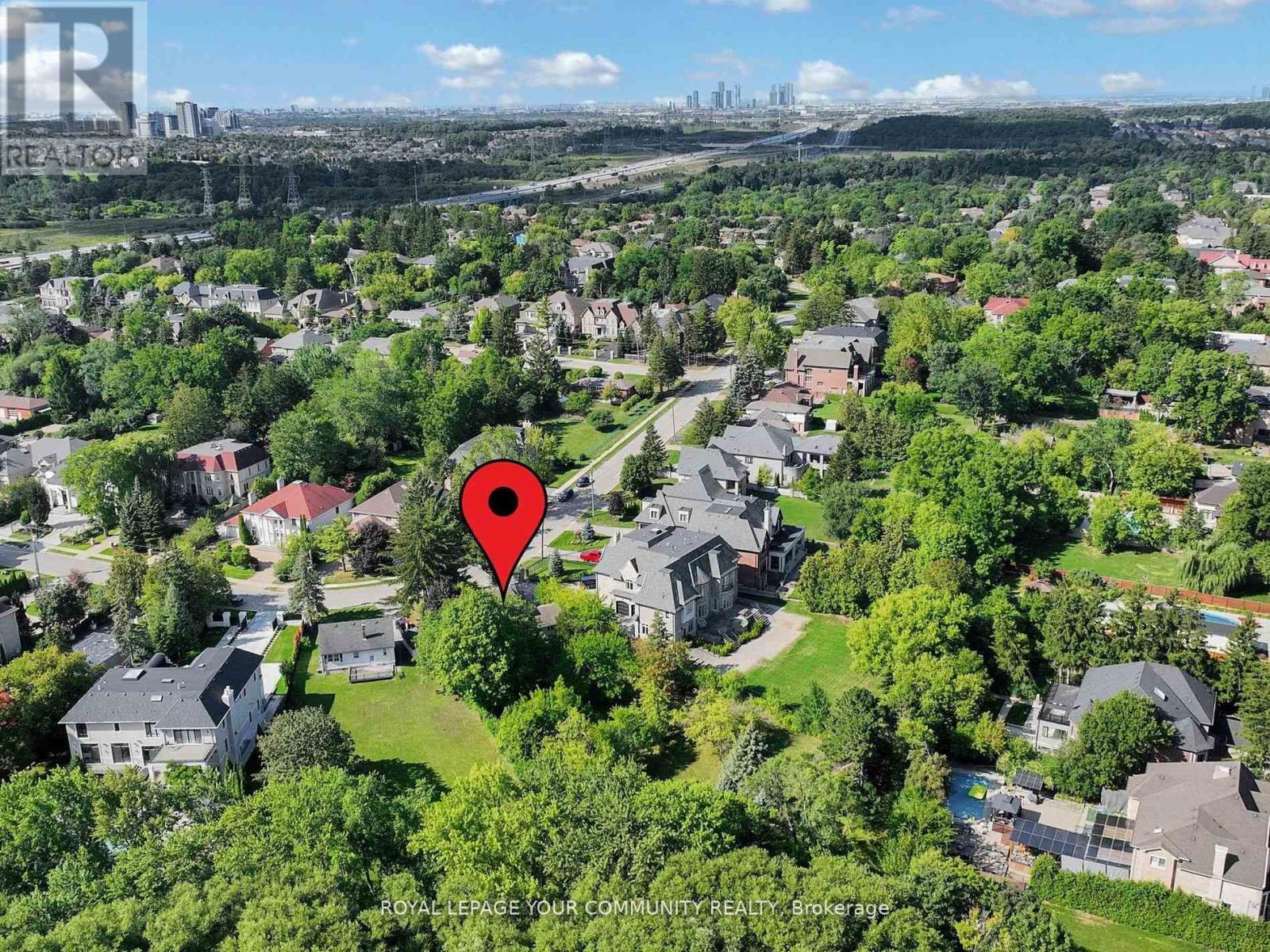 29 Boyle Drive, Richmond Hill, Ontario  L4C 6C8 - Photo 6 - N12471872