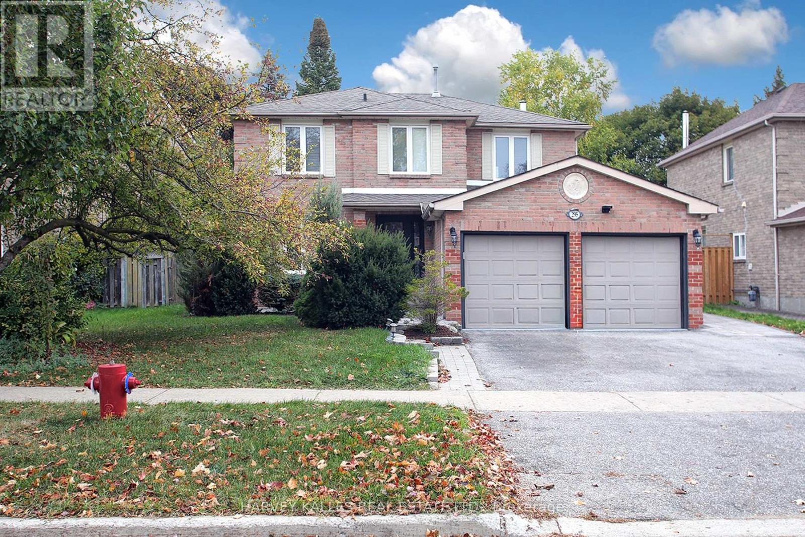 295 BRIMSON DRIVE, Newmarket, Ontario
