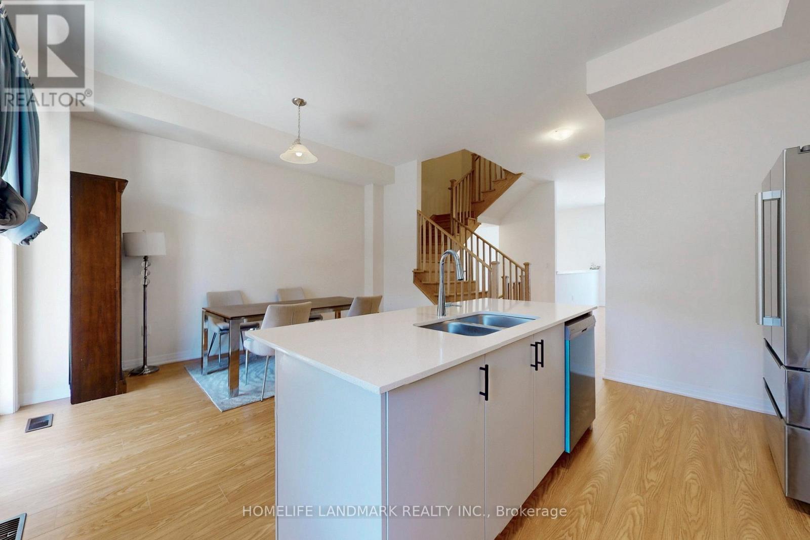 17 Kahshe Lane, Richmond Hill, Ontario  L4S 0N7 - Photo 10 - N12471898