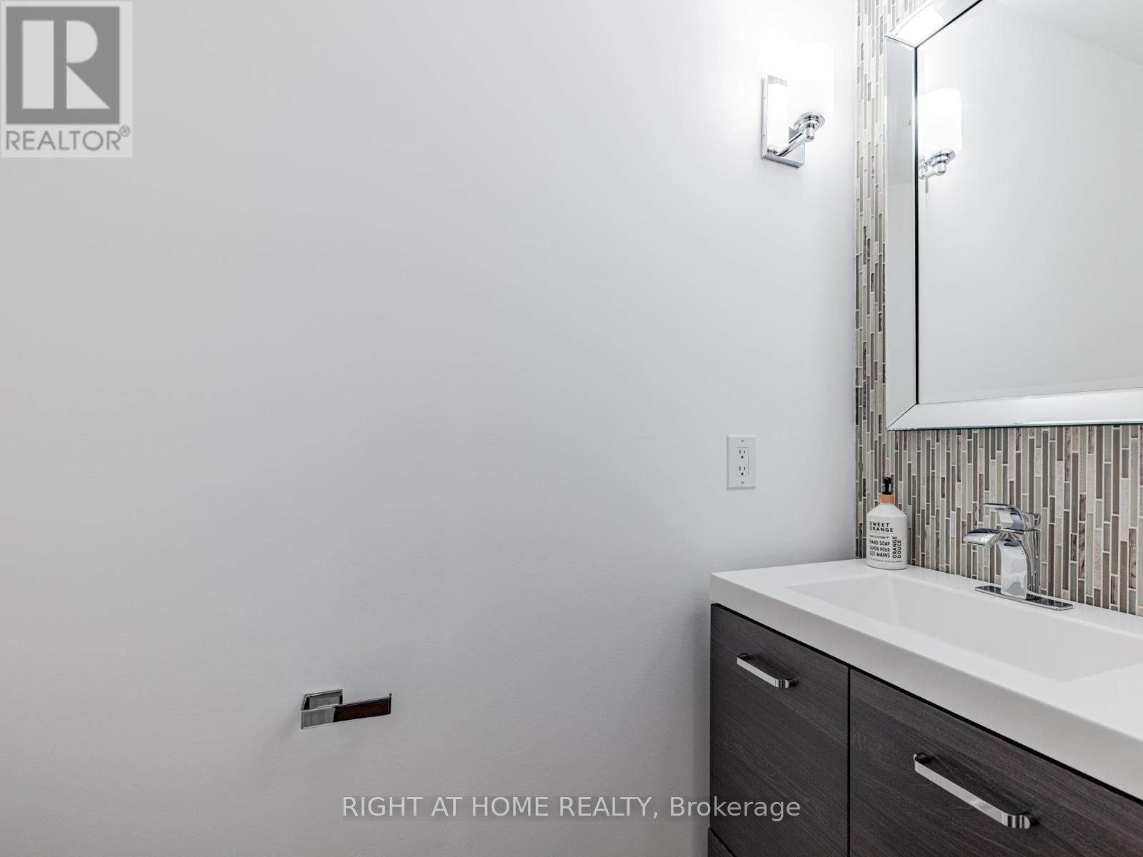 67 Timna Crescent, Vaughan, Ontario  L6A 4L7 - Photo 16 - N12471938