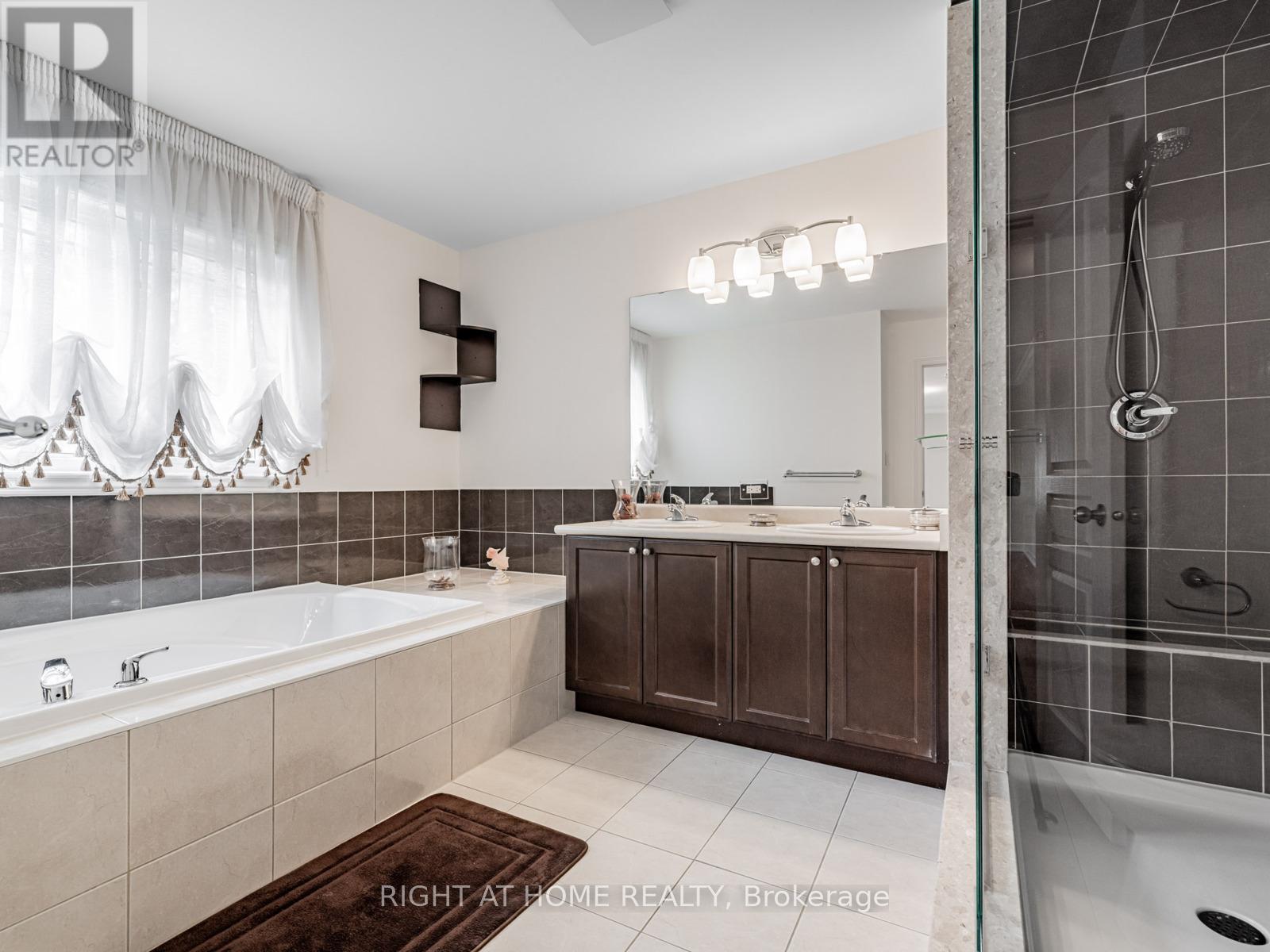 67 Timna Crescent, Vaughan, Ontario  L6A 4L7 - Photo 21 - N12471938