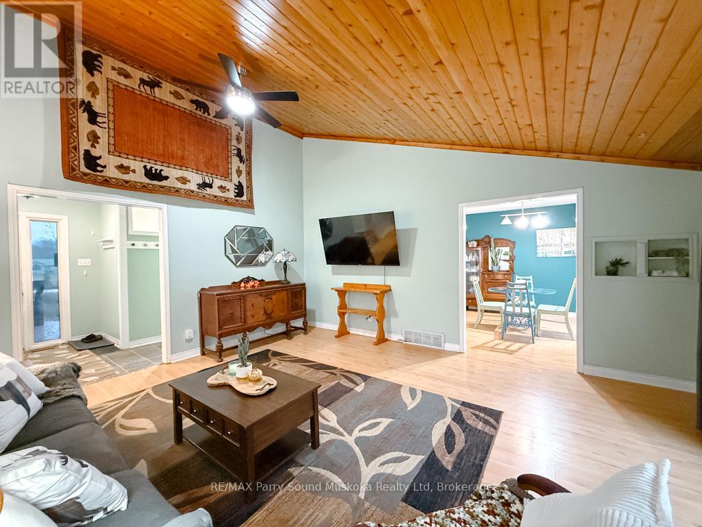 1679 124 Highway, Whitestone, Ontario  P0A 1G0 - Photo 14 - X12471959