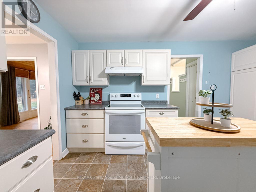1679 124 Highway, Whitestone, Ontario  P0A 1G0 - Photo 18 - X12471959
