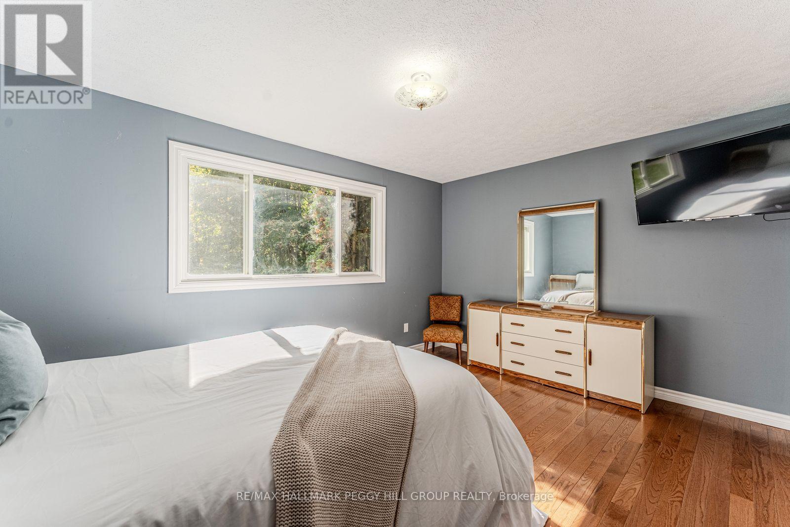 350 5 Concession W, Tiny, Ontario  L0L 2T0 - Photo 10 - S12471847
