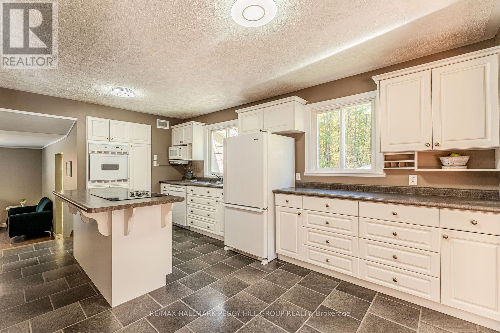 350 5 Concession W, Tiny, Ontario  L0L 2T0 - Photo 4 - S12471847