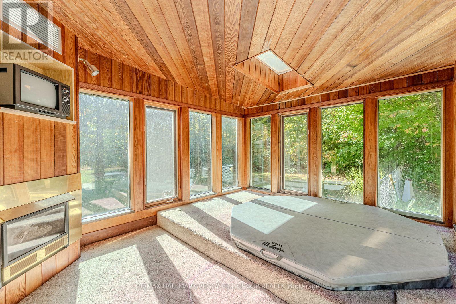 350 5 Concession W, Tiny, Ontario  L0L 2T0 - Photo 8 - S12471847