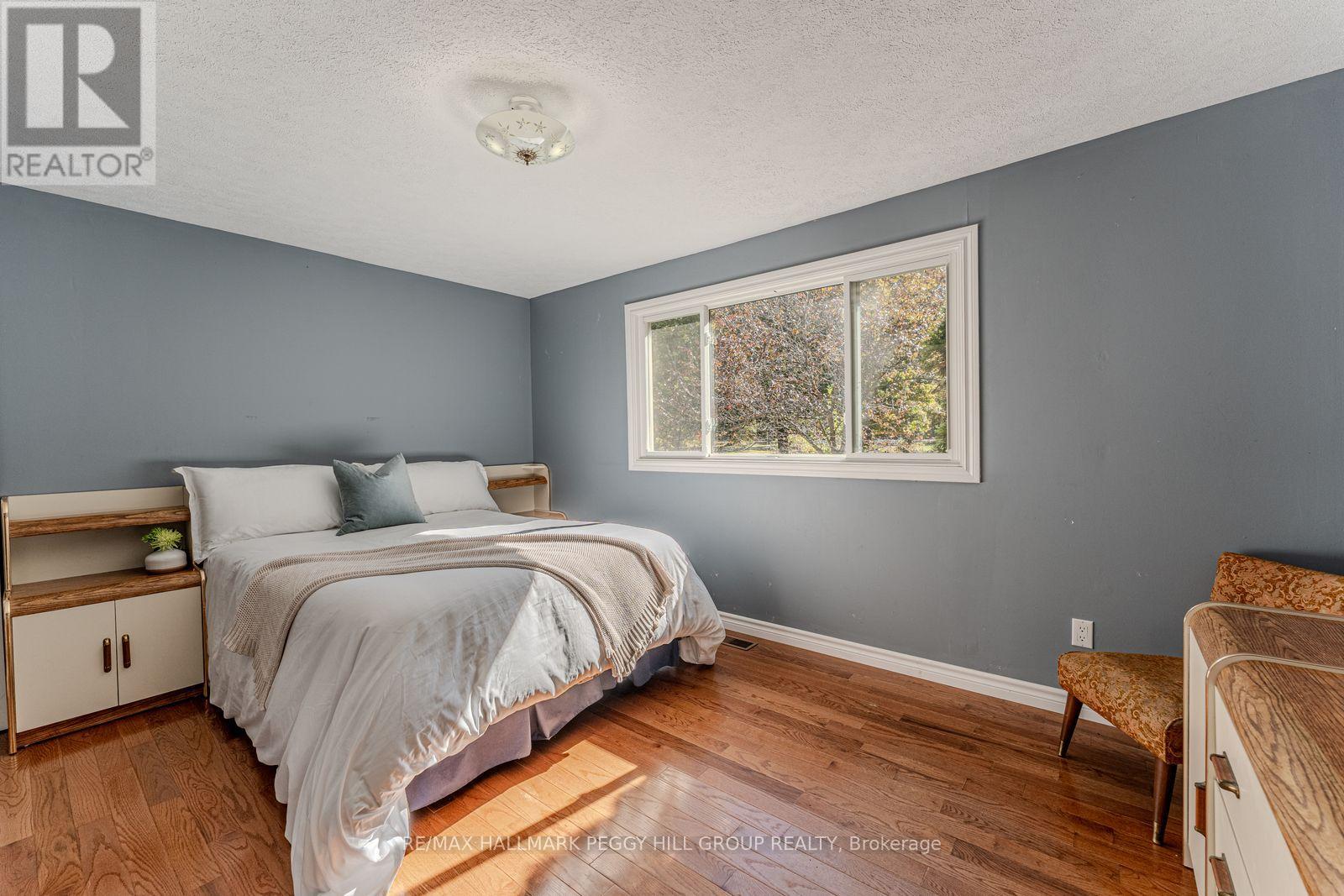 350 5 Concession W, Tiny, Ontario  L0L 2T0 - Photo 9 - S12471847