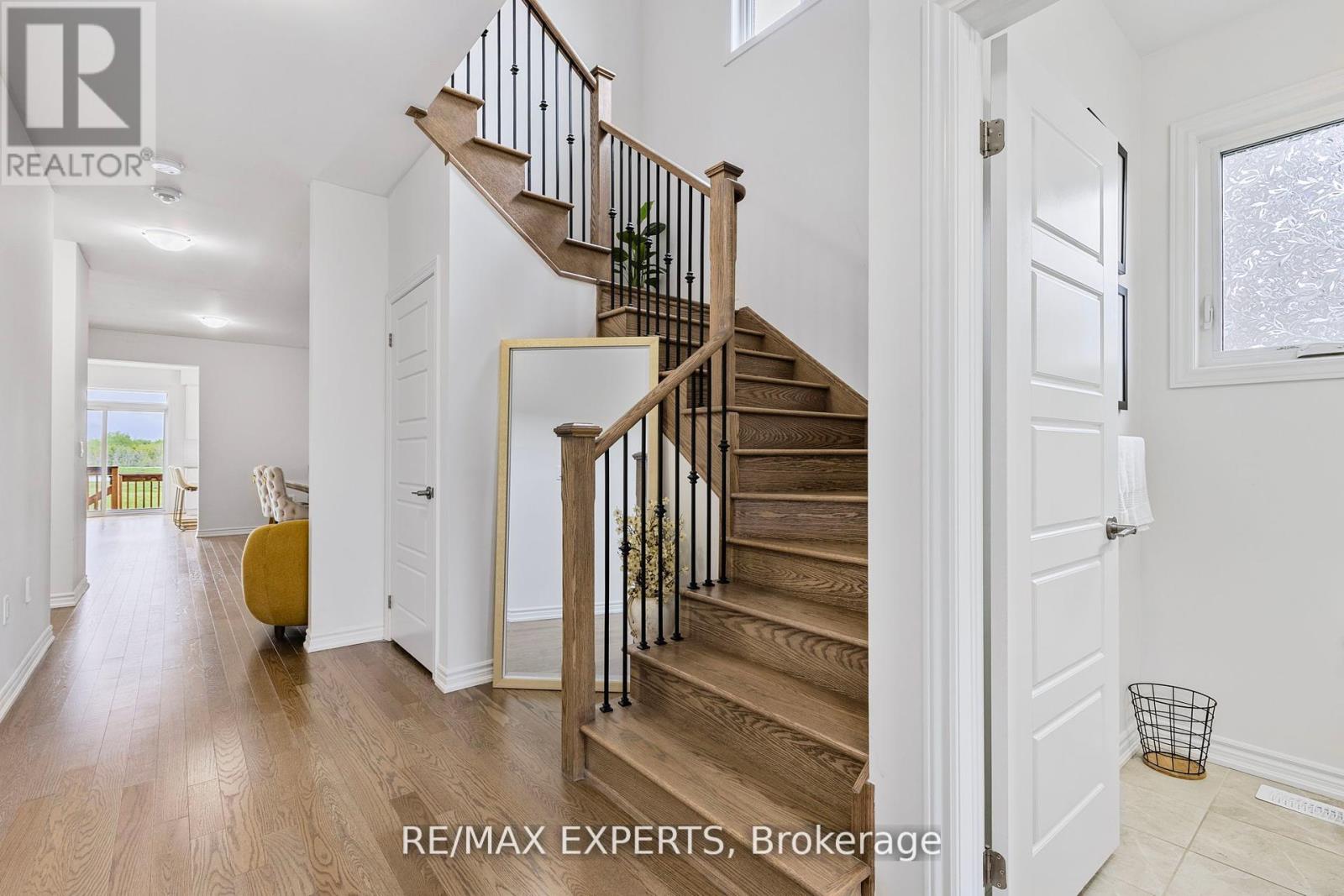 58 Shepherd Drive, Barrie, Ontario  L9J 0P3 - Photo 9 - S12471851