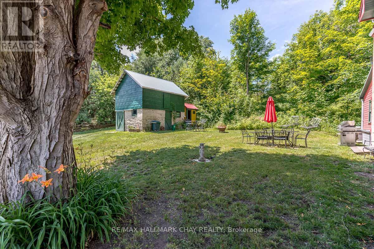 4514 Penetanguishene Road, Springwater, Ontario  L0L 1V0 - Photo 31 - S12471924