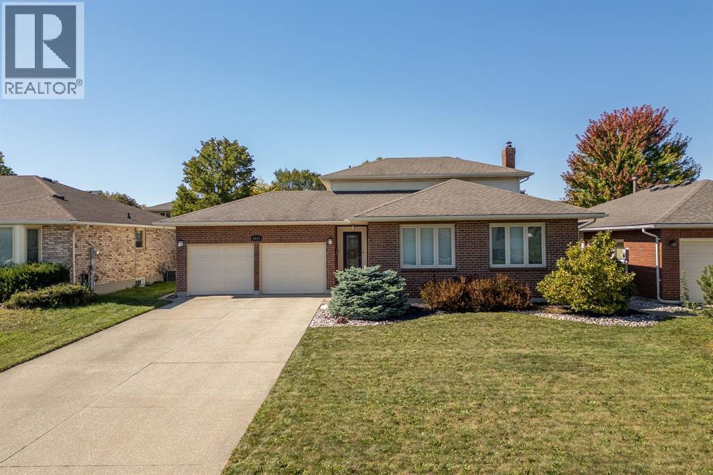 1013 PLYMOUTH STREET, Sarnia, Ontario