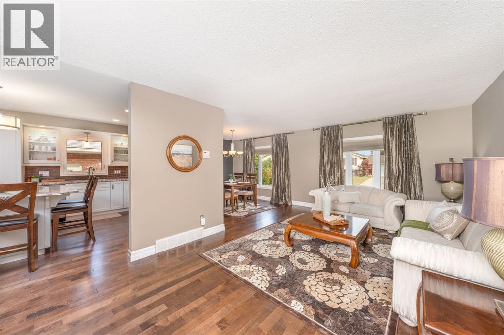 1013 Plymouth Street, Sarnia, Ontario  N7S 5Z4 - Photo 8 - 25026453