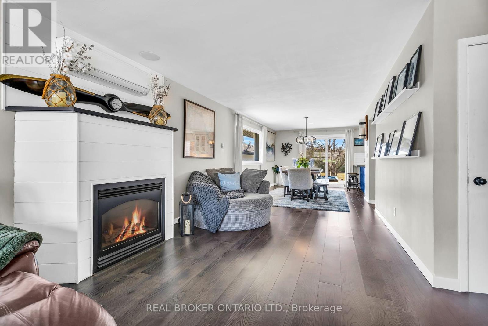 1359 Mosley Street, Wasaga Beach, Ontario  L9Z 2C7 - Photo 13 - S12456955