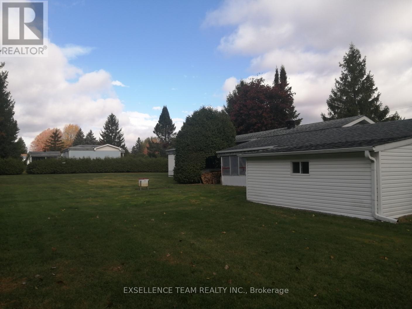 3912 Bobby Street, North Glengarry, Ontario  K0C 1A0 - Photo 15 - X12470933