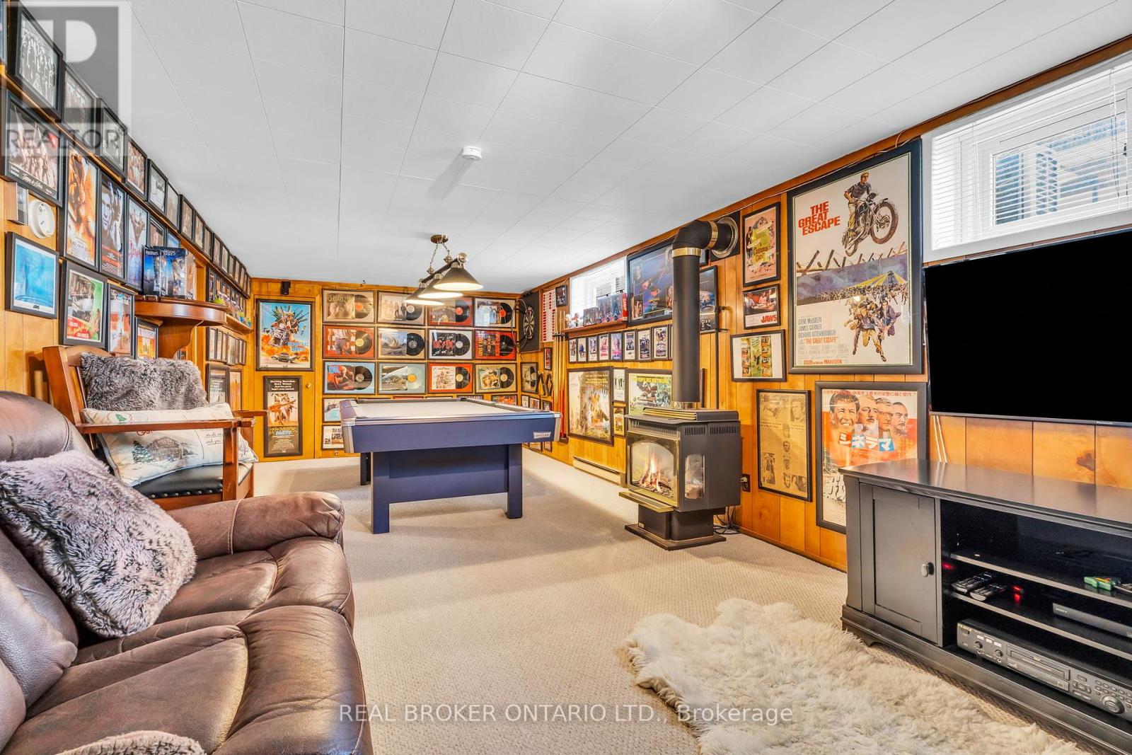 1359 Mosley Street, Wasaga Beach, Ontario  L9Z 2C7 - Photo 32 - S12456955