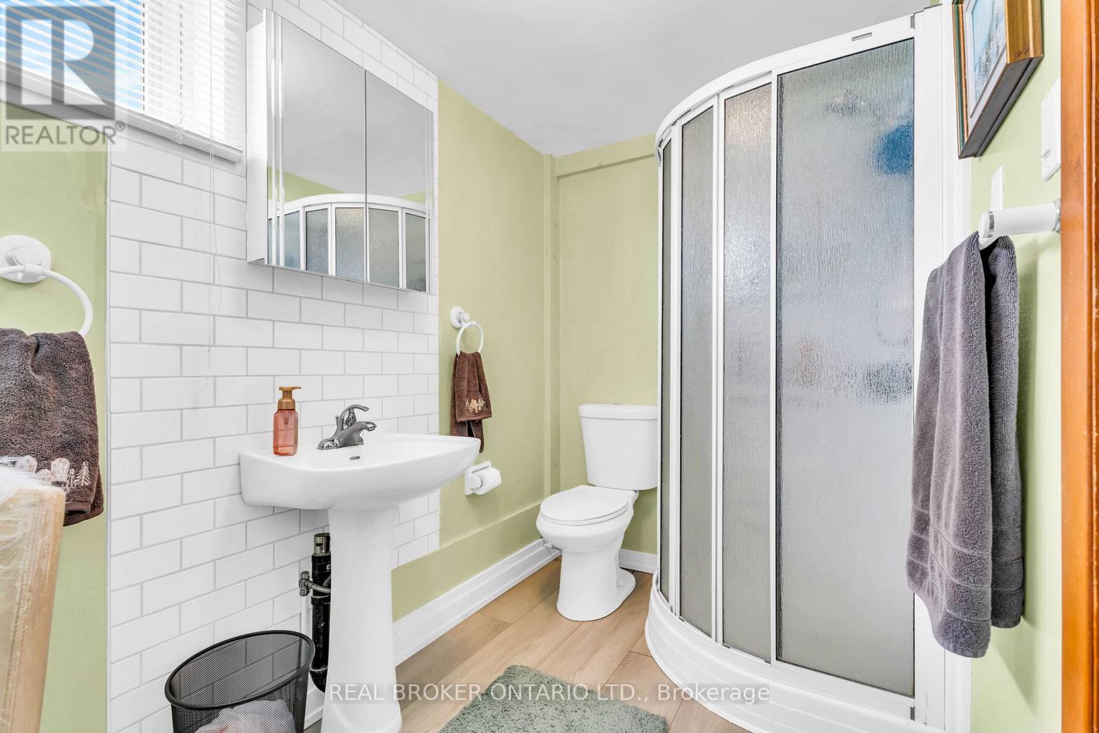 1359 Mosley Street, Wasaga Beach, Ontario  L9Z 2C7 - Photo 37 - S12456955