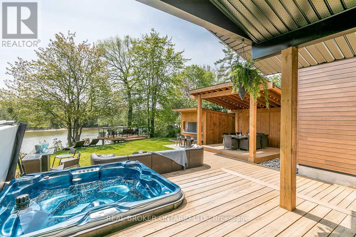 1359 Mosley Street, Wasaga Beach, Ontario  L9Z 2C7 - Photo 38 - S12456955