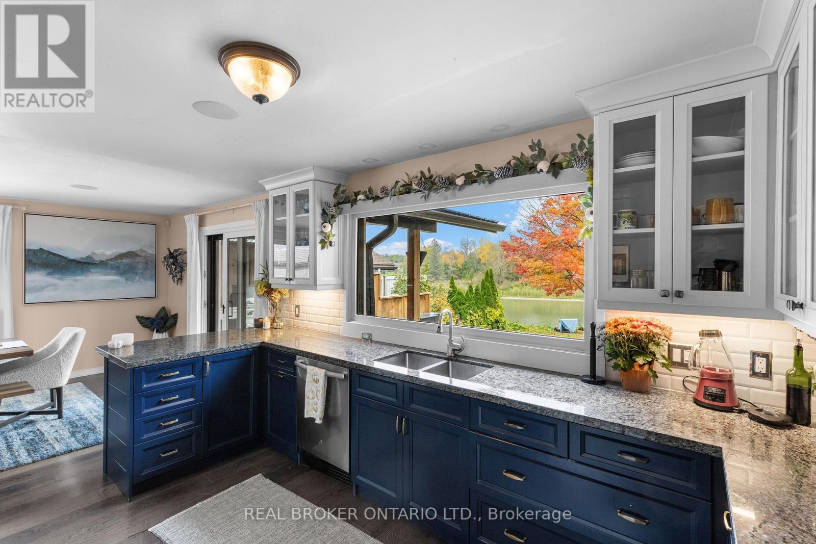 1359 Mosley Street, Wasaga Beach, Ontario  L9Z 2C7 - Photo 17 - S12456955