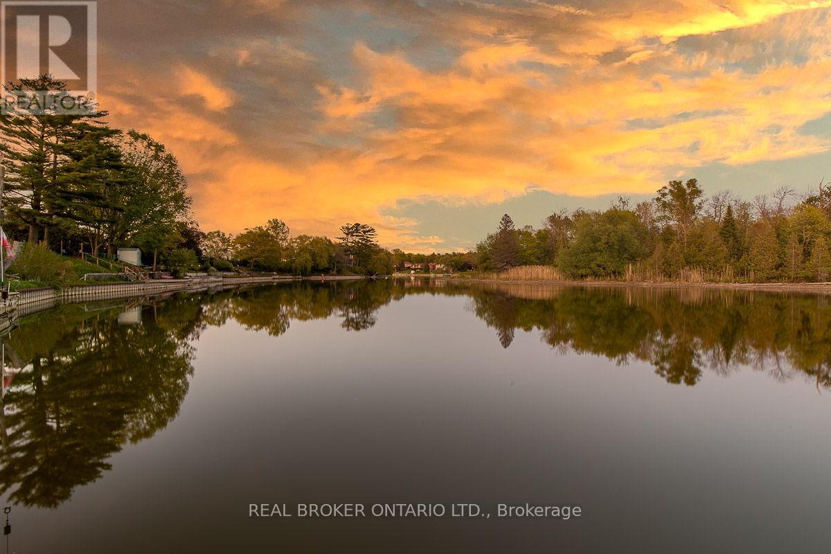 1359 Mosley Street, Wasaga Beach, Ontario  L9Z 2C7 - Photo 7 - S12456955