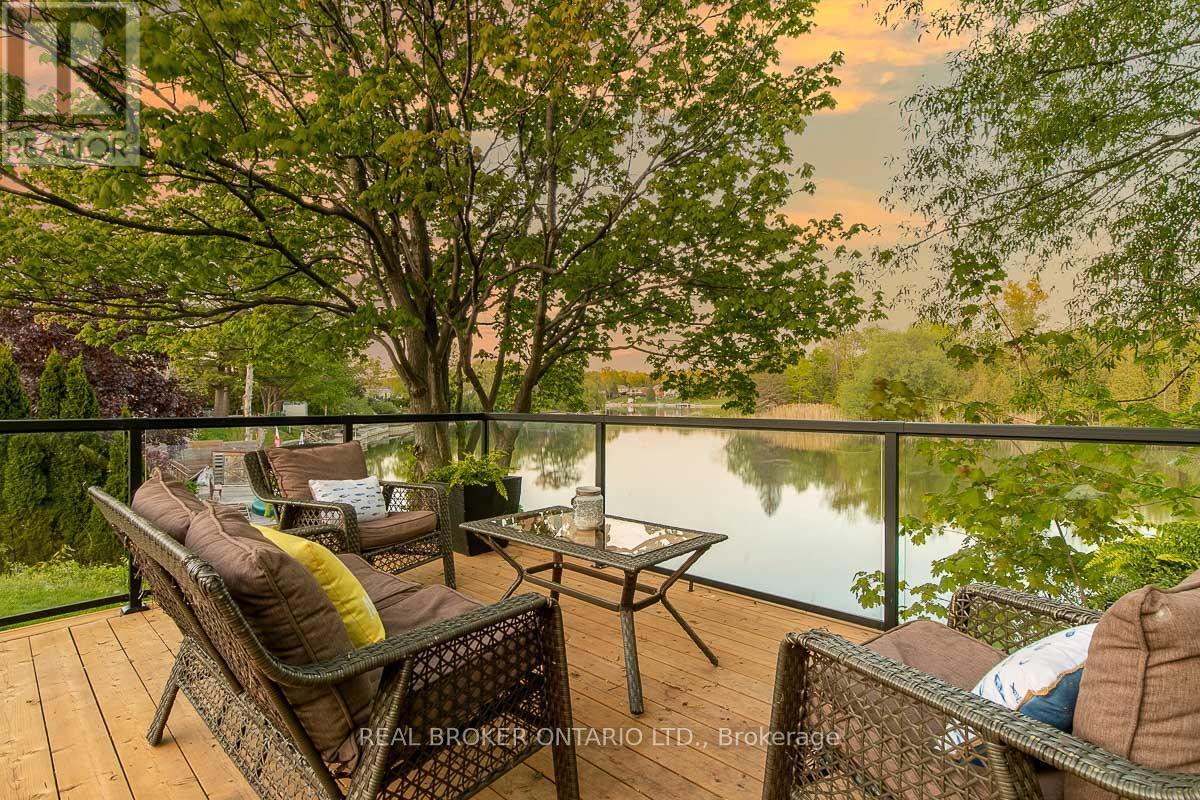 1359 Mosley Street, Wasaga Beach, Ontario  L9Z 2C7 - Photo 5 - S12456955