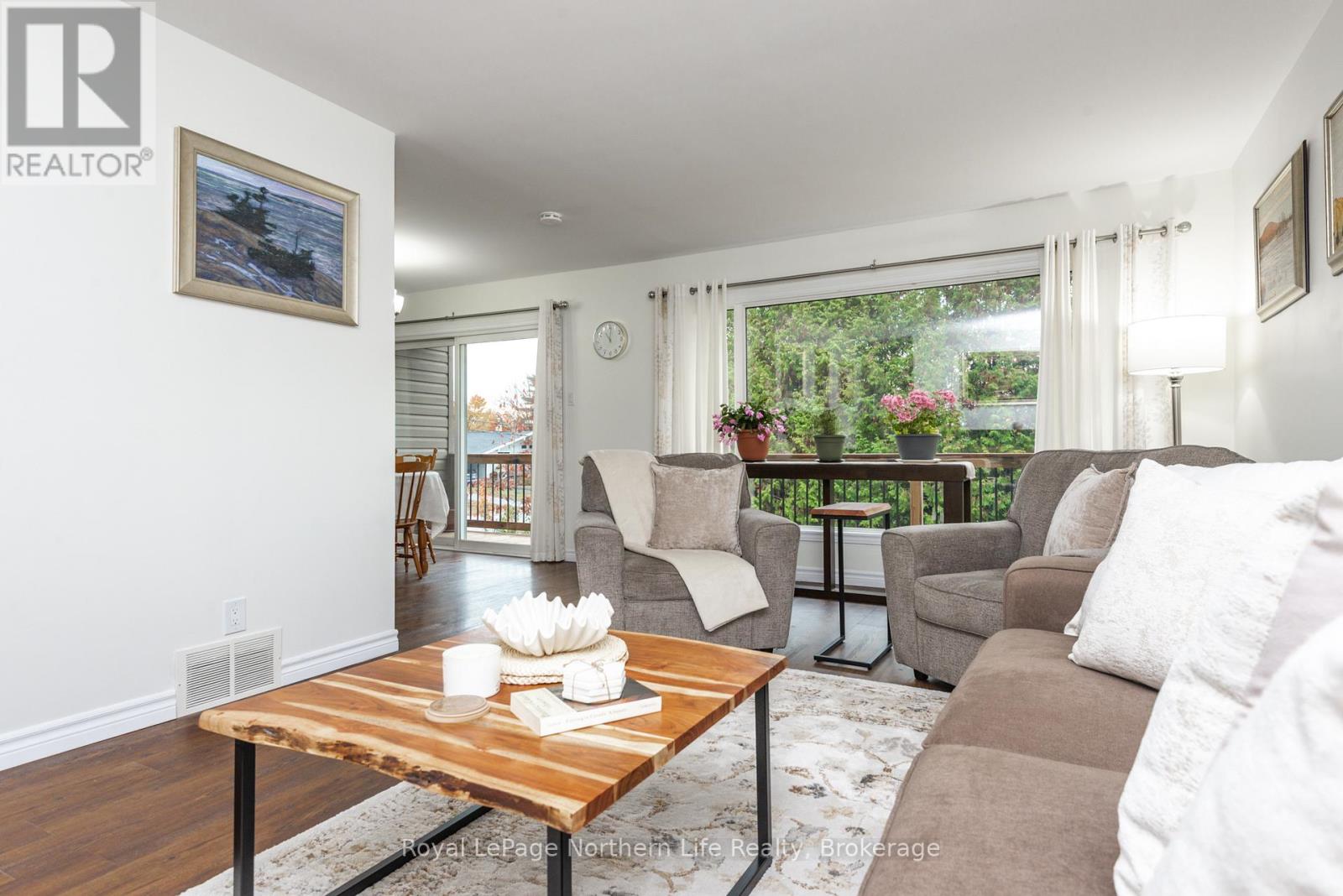 300 Leonard Street, North Bay, Ontario  P1B 5K4 - Photo 11 - X12471948