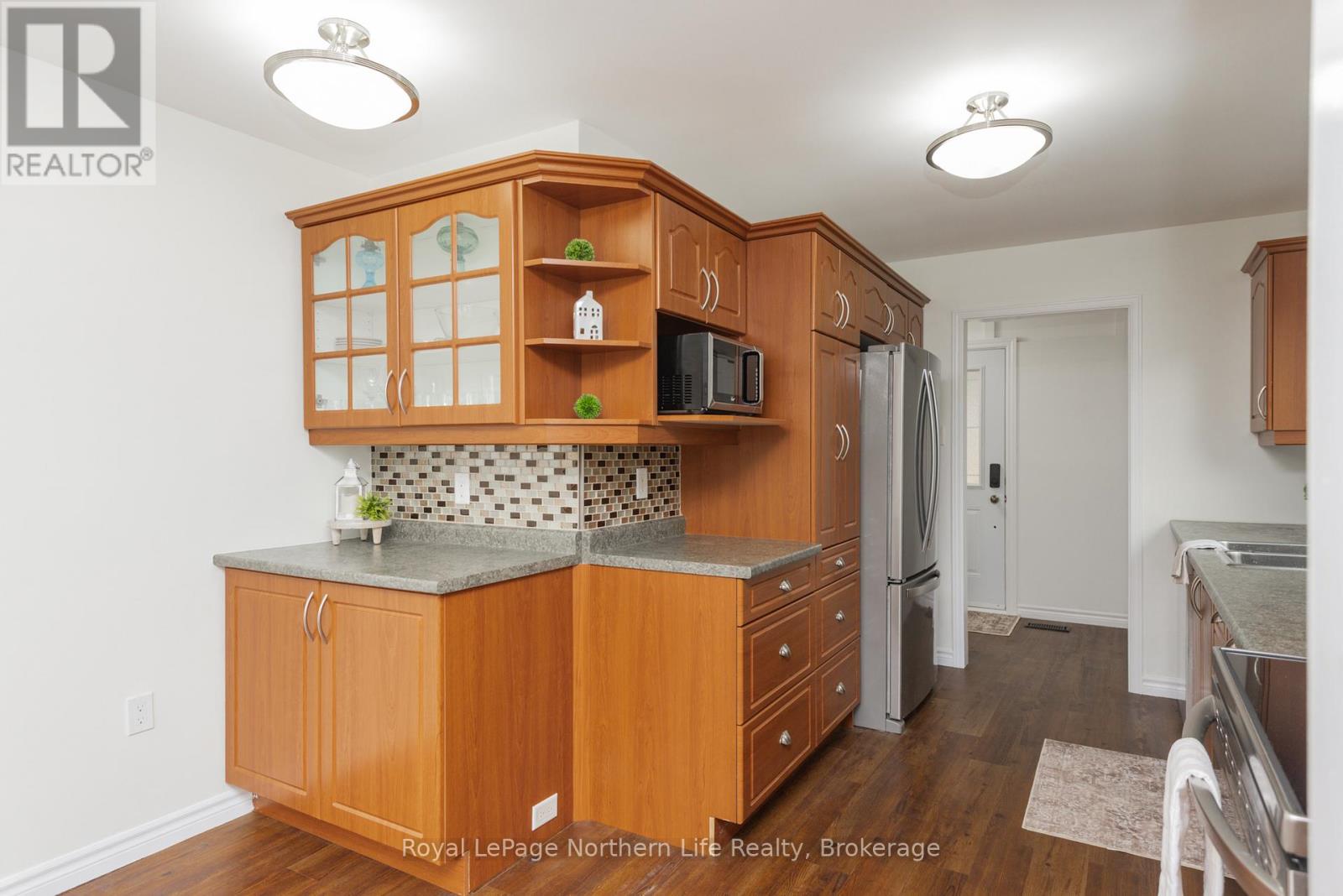 300 Leonard Street, North Bay, Ontario  P1B 5K4 - Photo 16 - X12471948