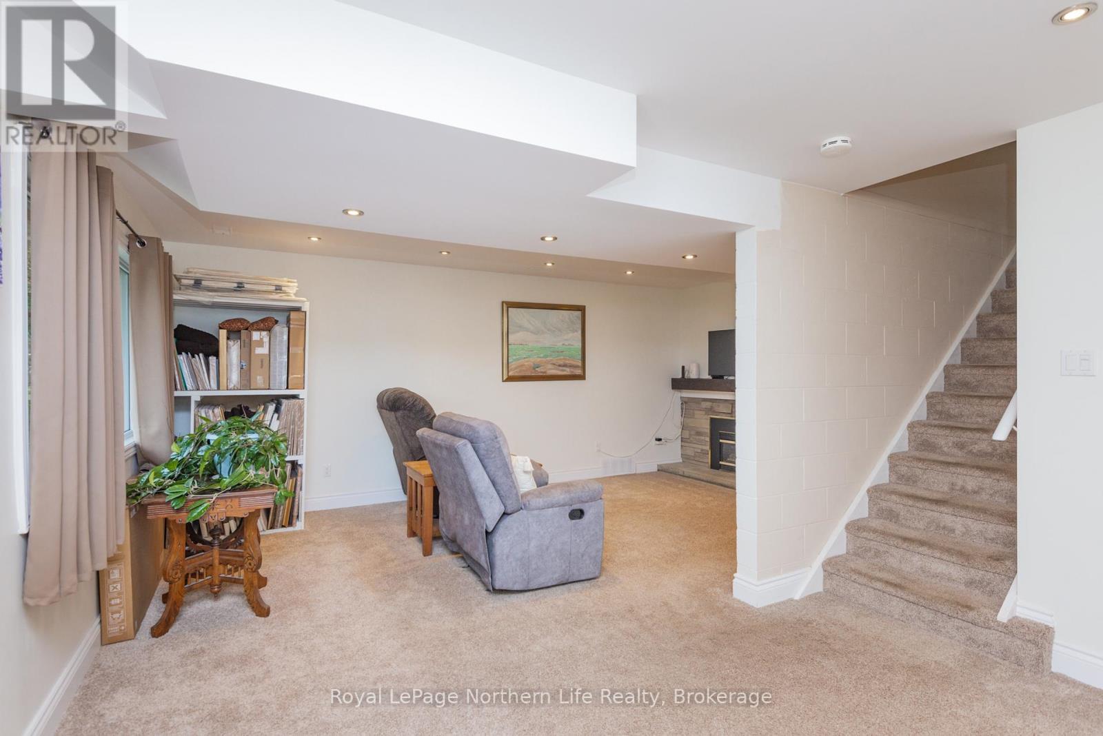 300 Leonard Street, North Bay, Ontario  P1B 5K4 - Photo 34 - X12471948