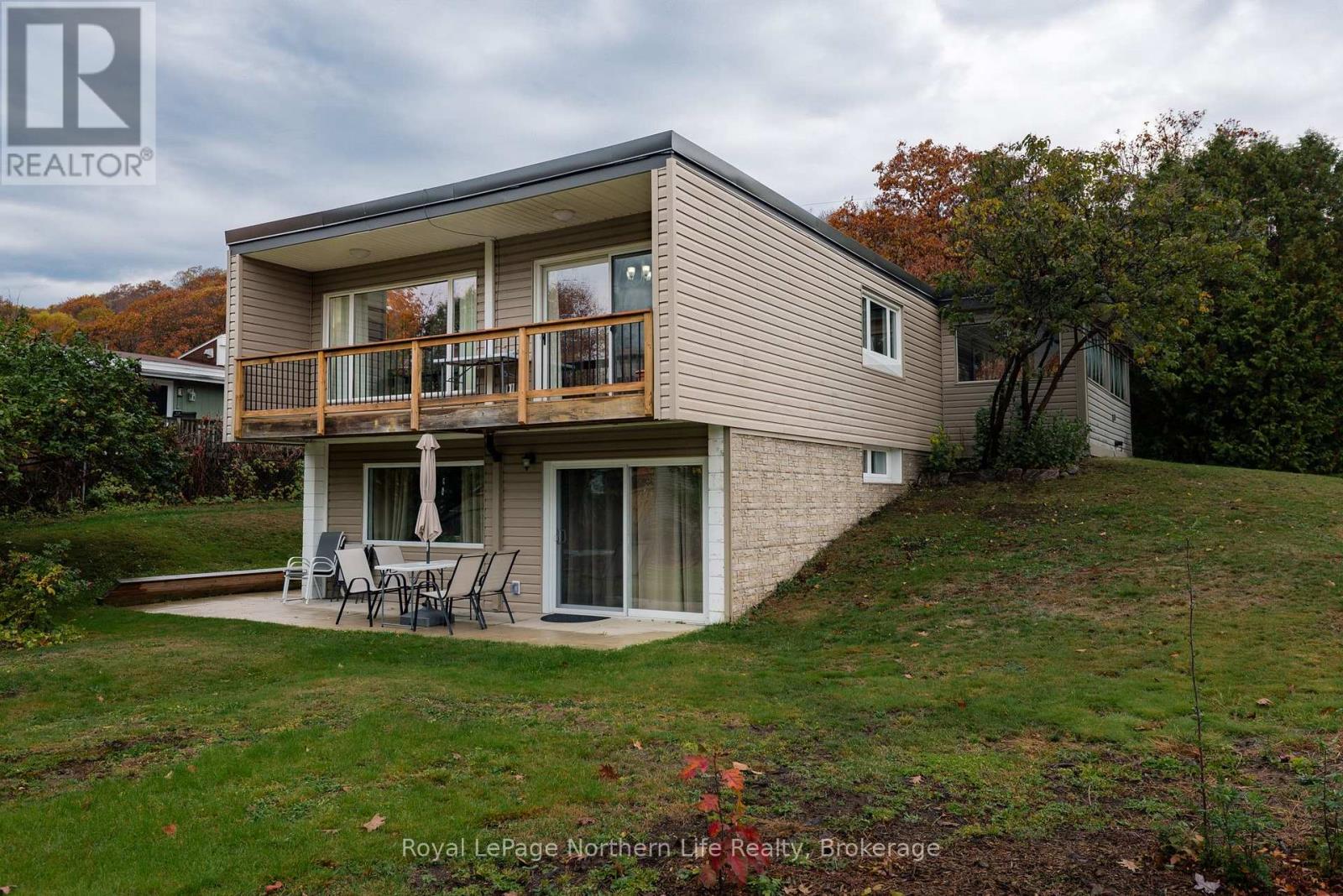 300 Leonard Street, North Bay, Ontario  P1B 5K4 - Photo 4 - X12471948