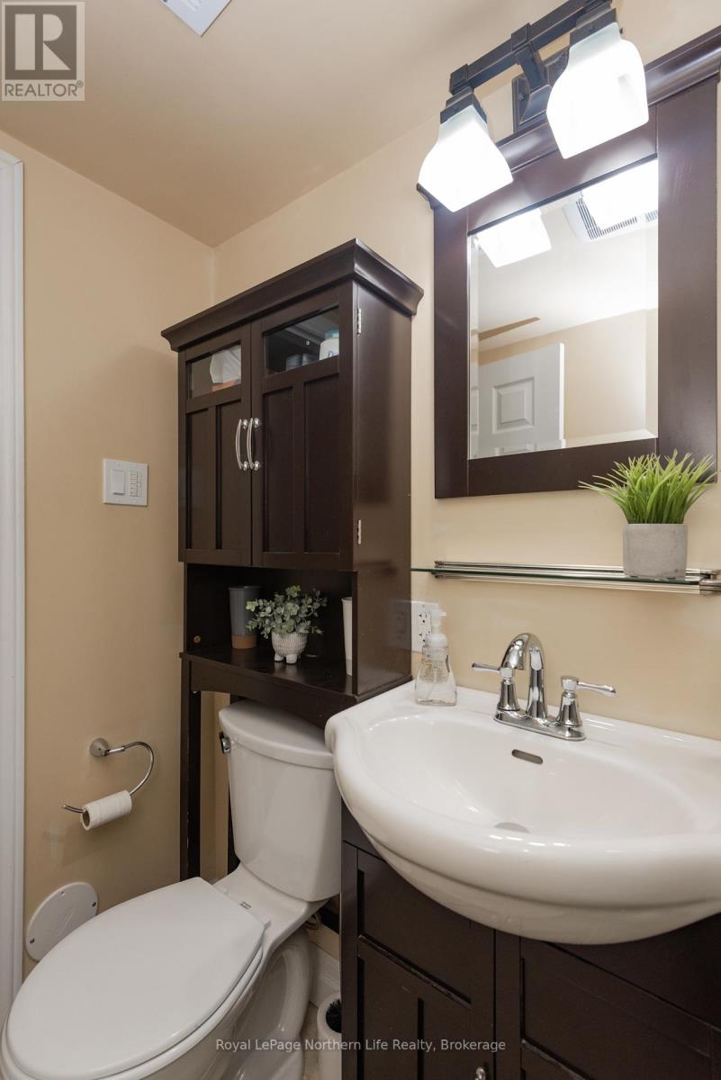 300 Leonard Street, North Bay, Ontario  P1B 5K4 - Photo 41 - X12471948