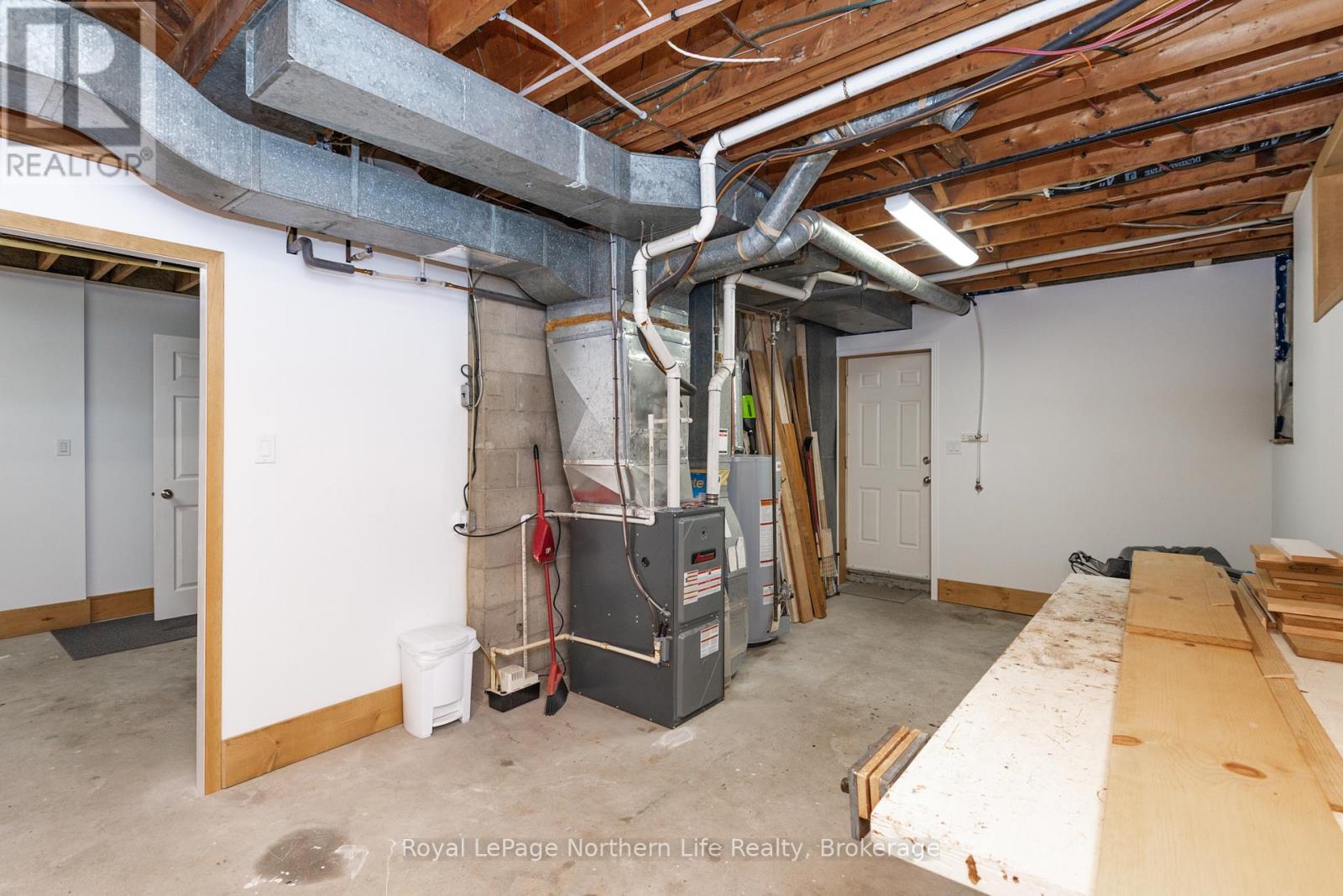 300 Leonard Street, North Bay, Ontario  P1B 5K4 - Photo 43 - X12471948