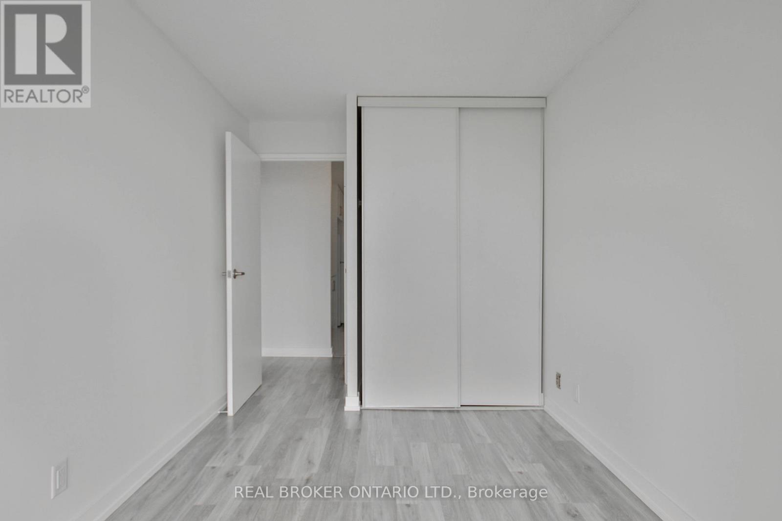 1113 - 35 Trailwood Drive, Mississauga, Ontario  L4Z 3K9 - Photo 15 - W12471828
