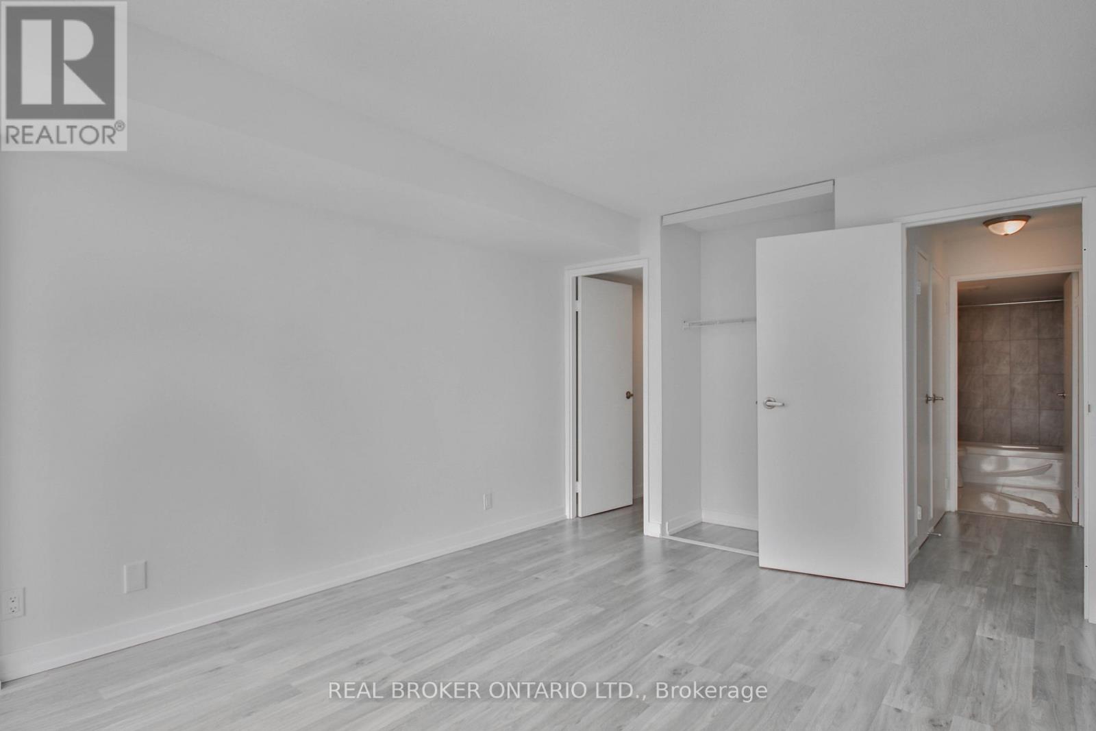1113 - 35 Trailwood Drive, Mississauga, Ontario  L4Z 3K9 - Photo 18 - W12471828