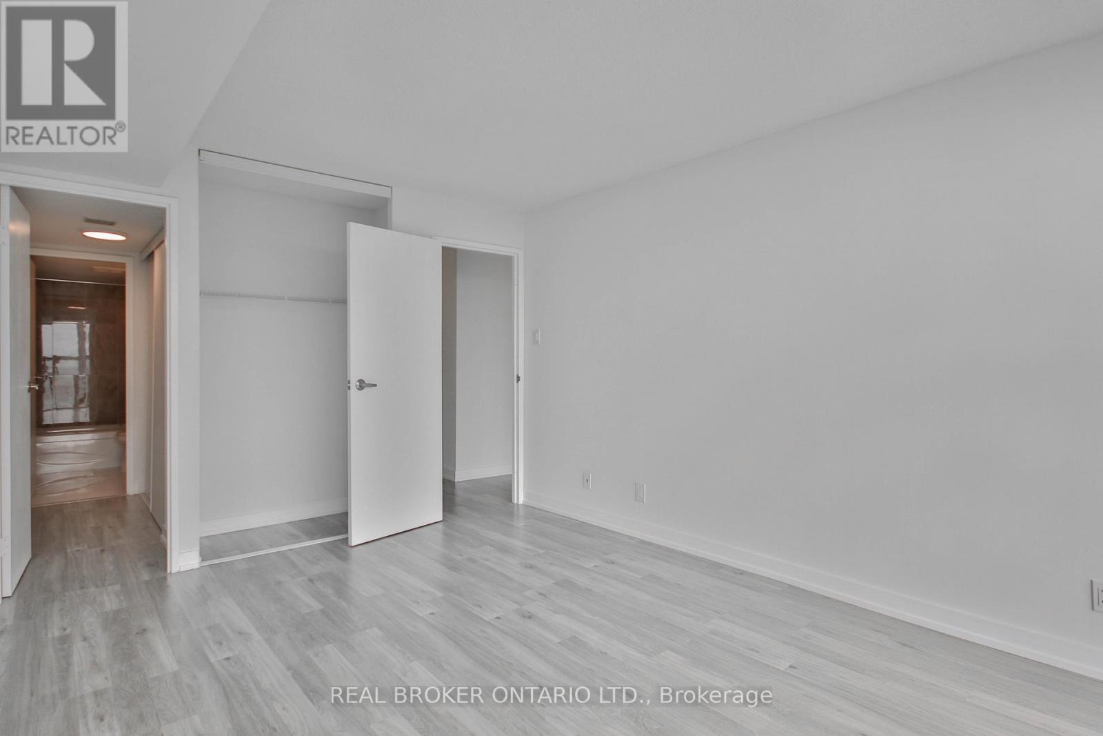 1113 - 35 Trailwood Drive, Mississauga, Ontario  L4Z 3K9 - Photo 19 - W12471828