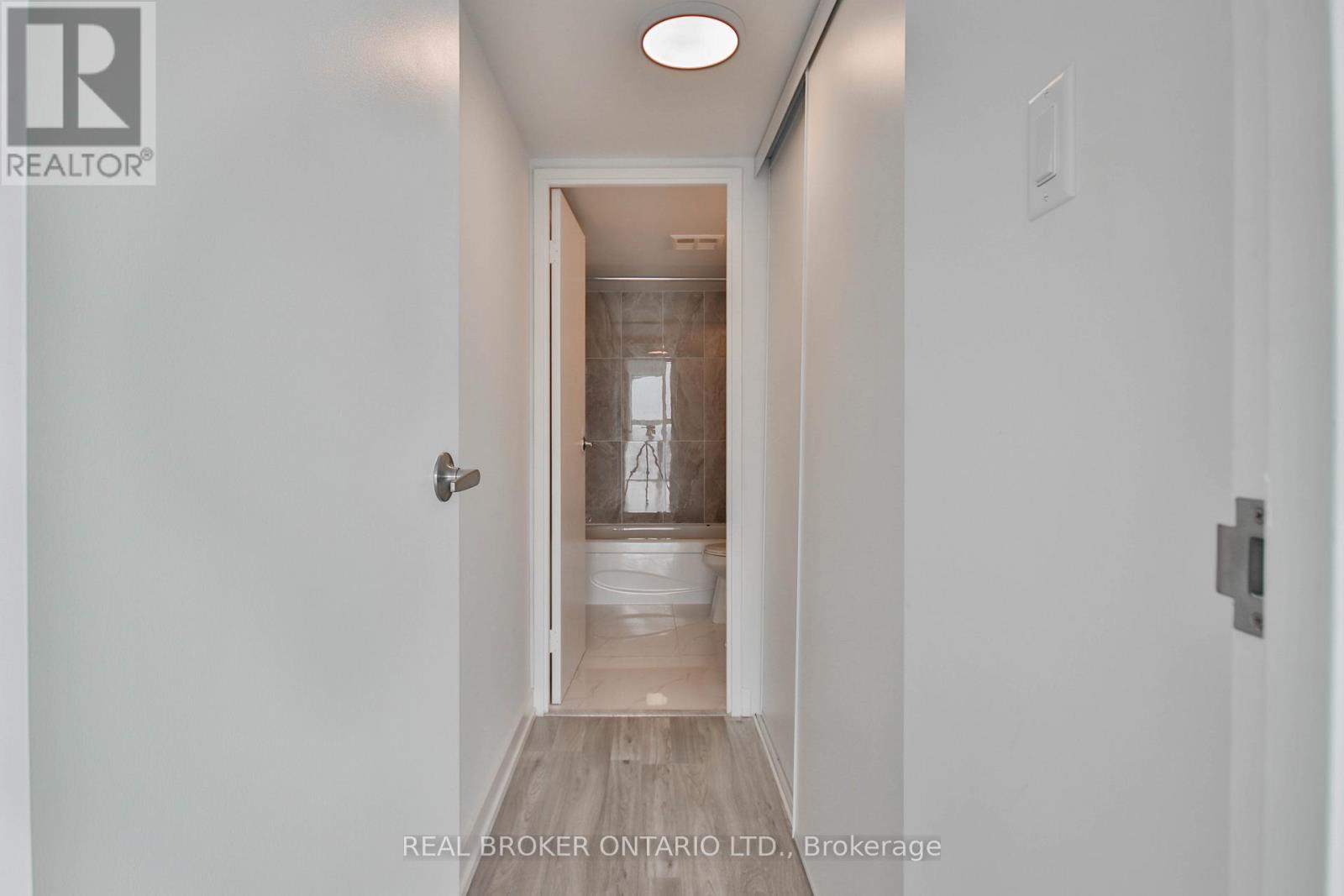 1113 - 35 Trailwood Drive, Mississauga, Ontario  L4Z 3K9 - Photo 20 - W12471828