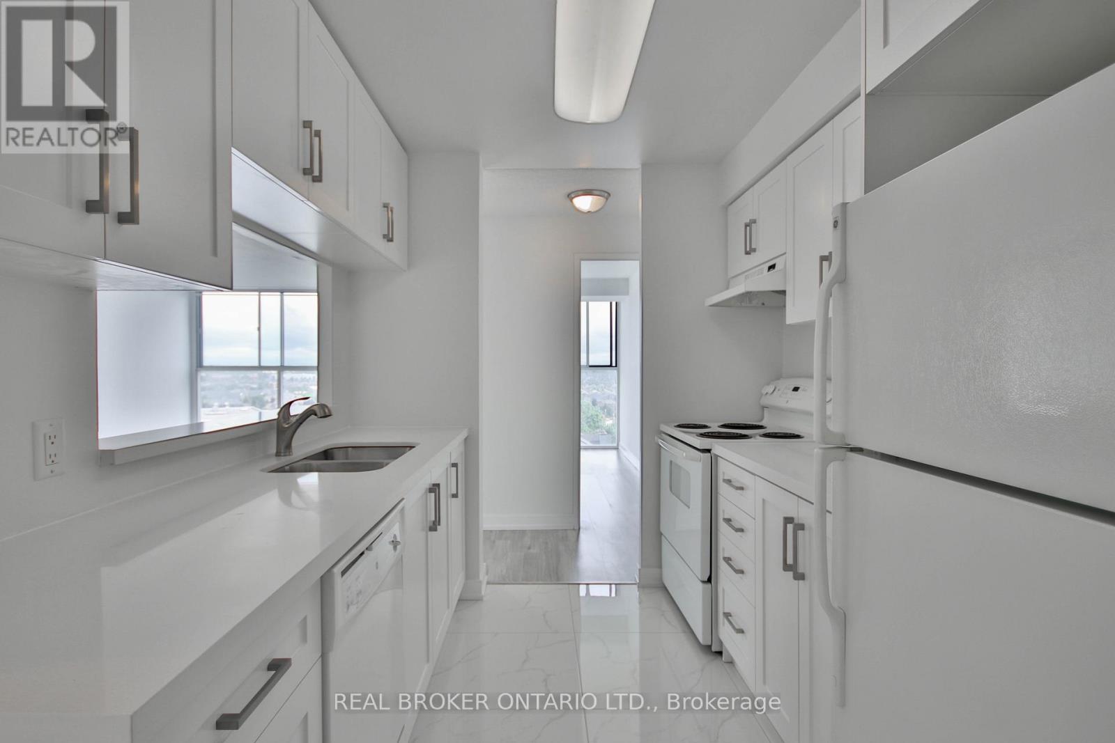 1113 - 35 Trailwood Drive, Mississauga, Ontario  L4Z 3K9 - Photo 5 - W12471828