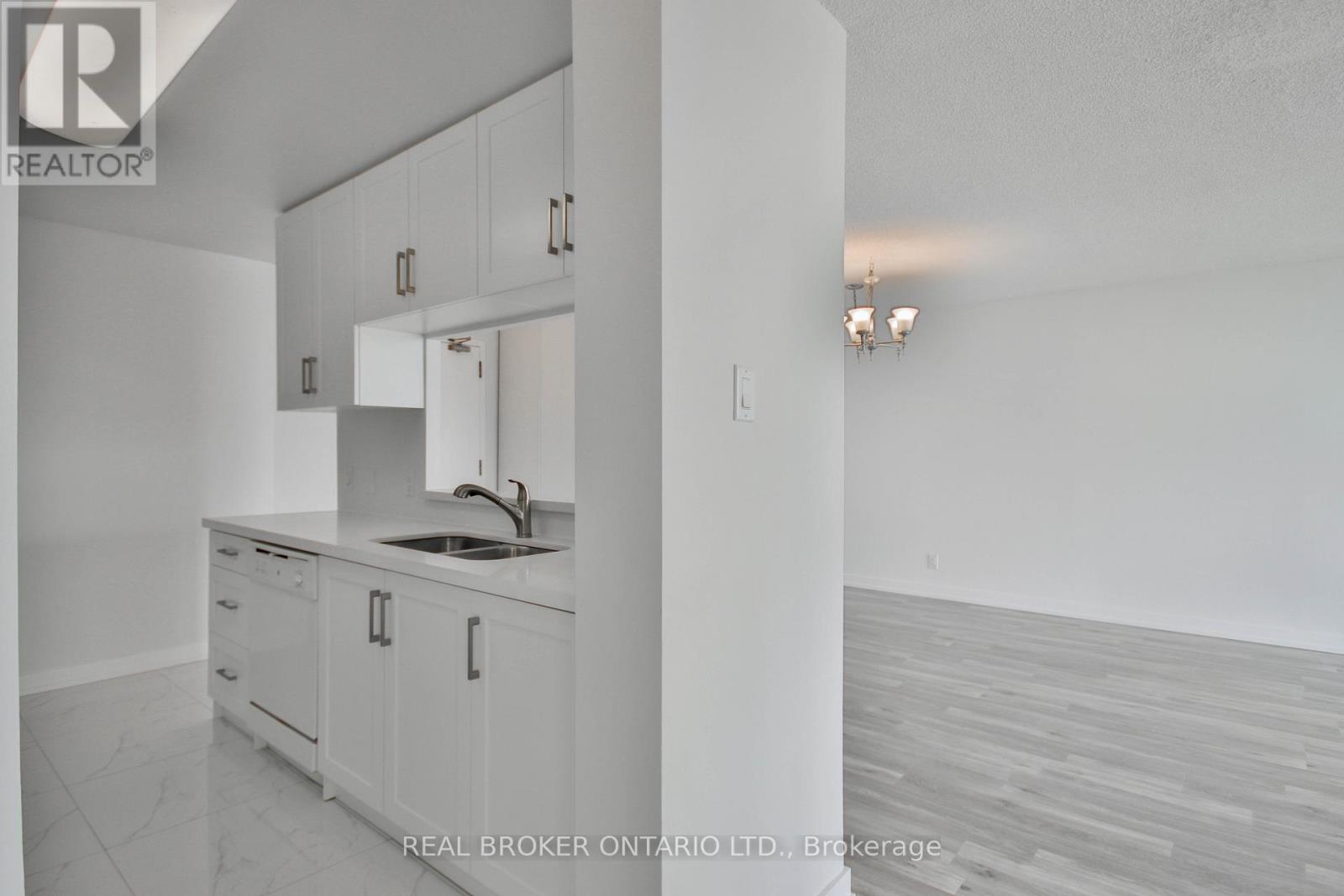 1113 - 35 Trailwood Drive, Mississauga, Ontario  L4Z 3K9 - Photo 6 - W12471828