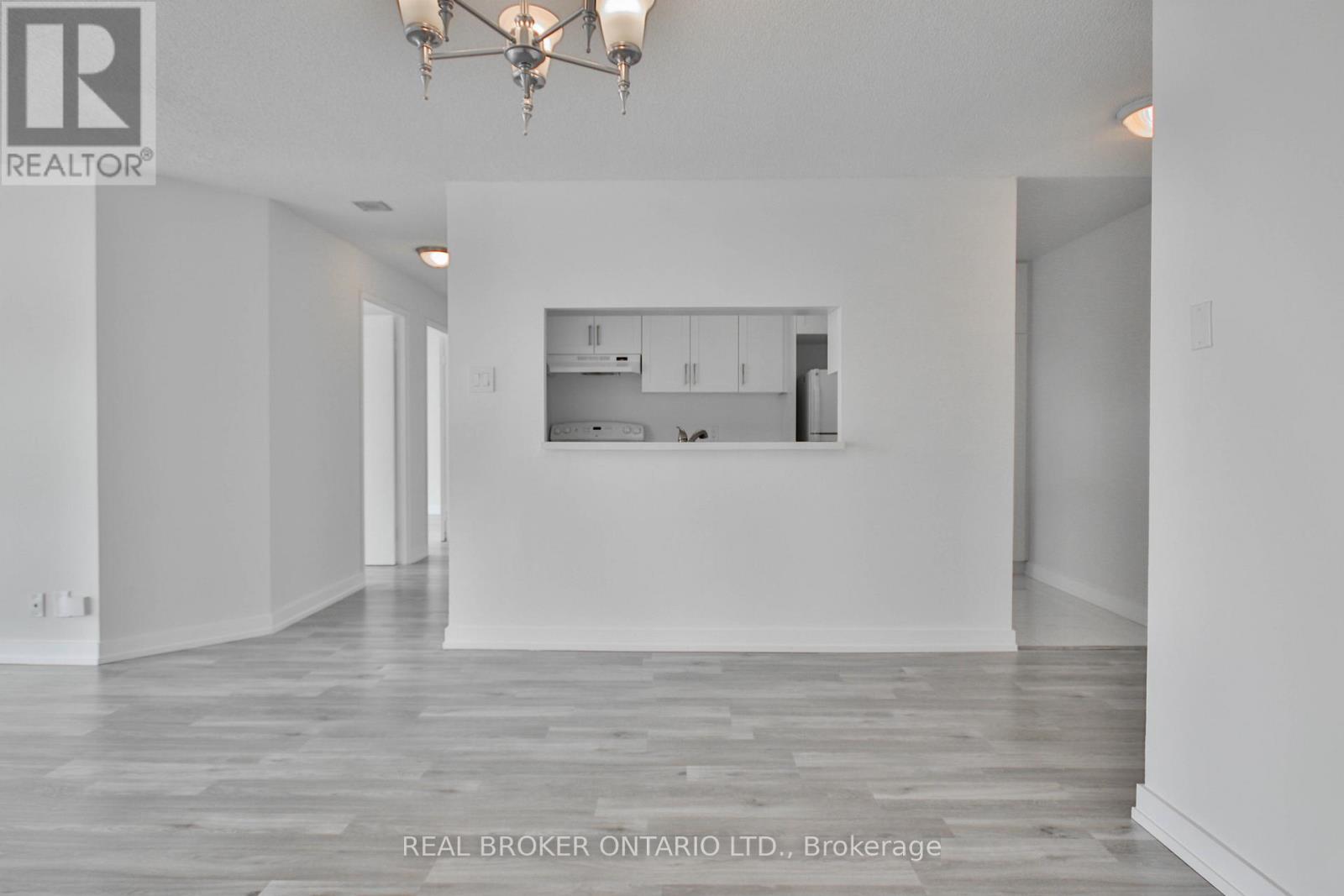 1113 - 35 Trailwood Drive, Mississauga, Ontario  L4Z 3K9 - Photo 8 - W12471828