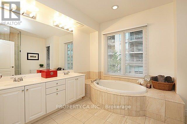 Th7 - 2111 Lake Shore Boulevard W, Toronto, Ontario  M8V 4B2 - Photo 14 - W12471834