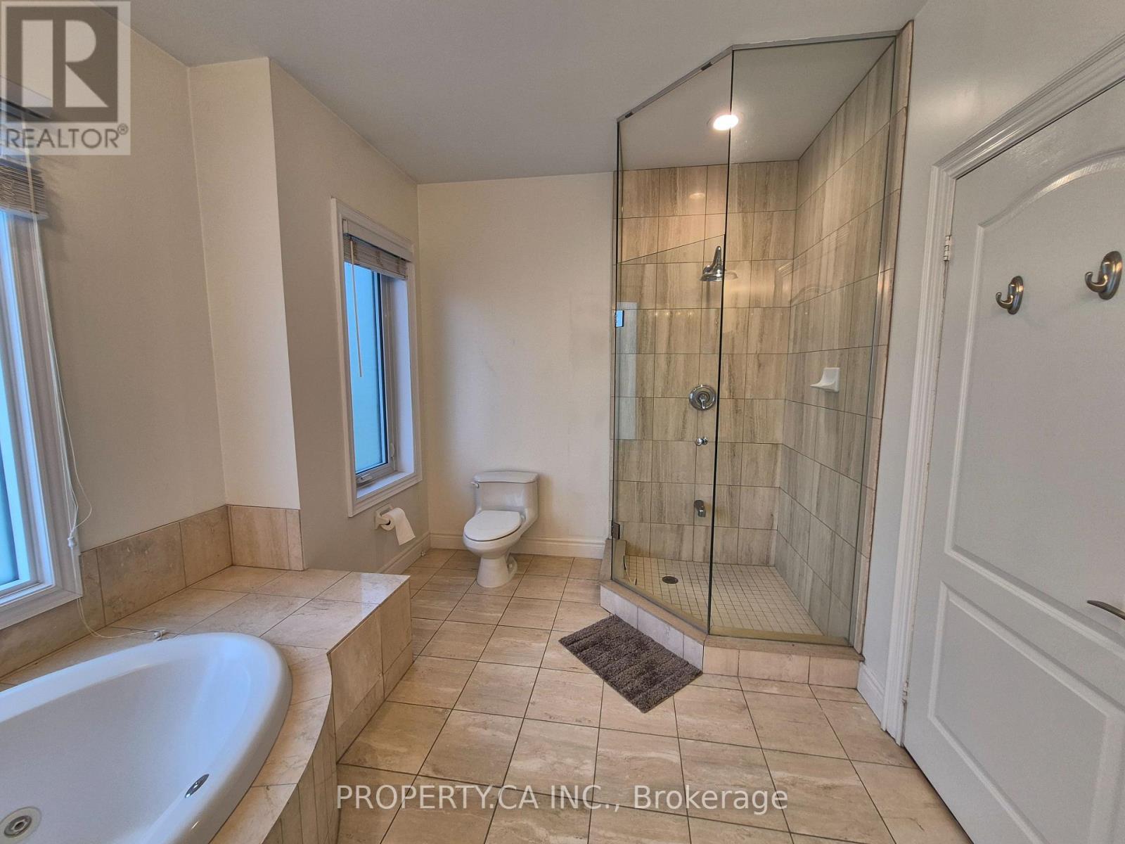 Th7 - 2111 Lake Shore Boulevard W, Toronto, Ontario  M8V 4B2 - Photo 15 - W12471834