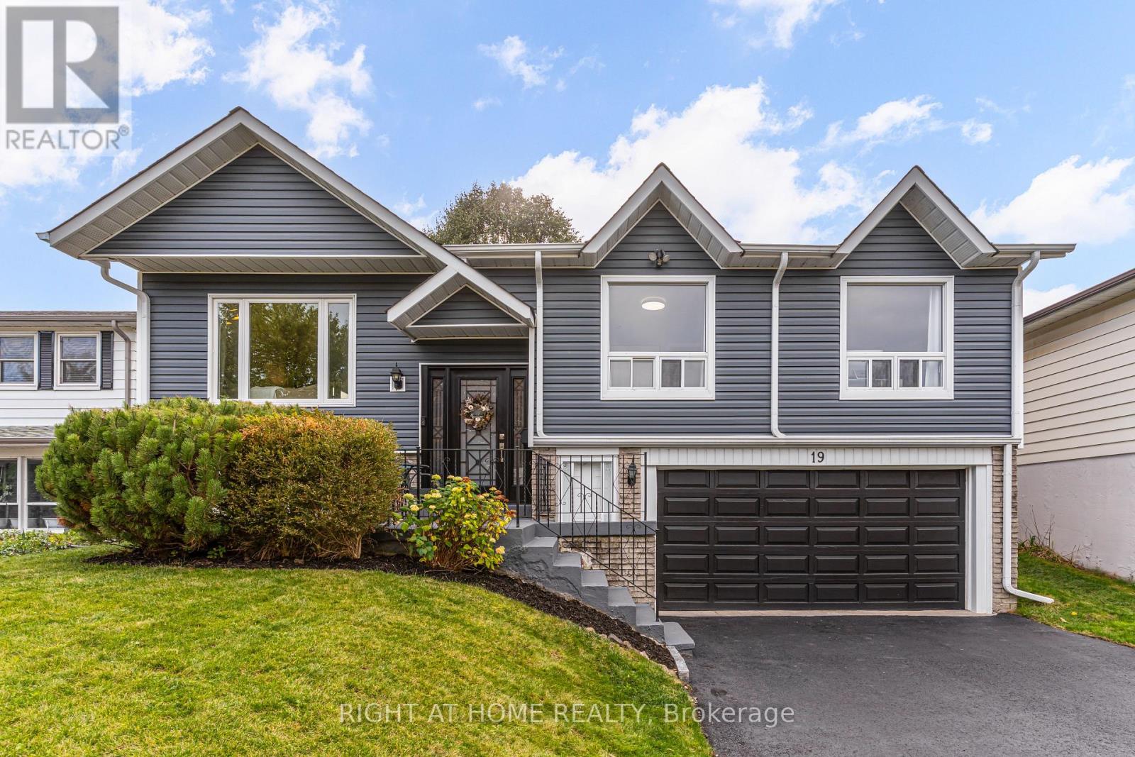 19 JEFFERSON ROAD, Brampton, Ontario