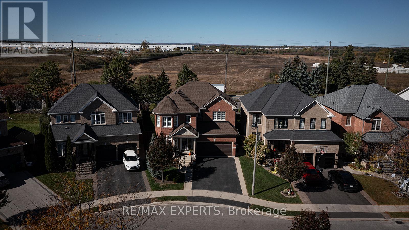34 LAURENTIDE CRESCENT, Brampton, Ontario