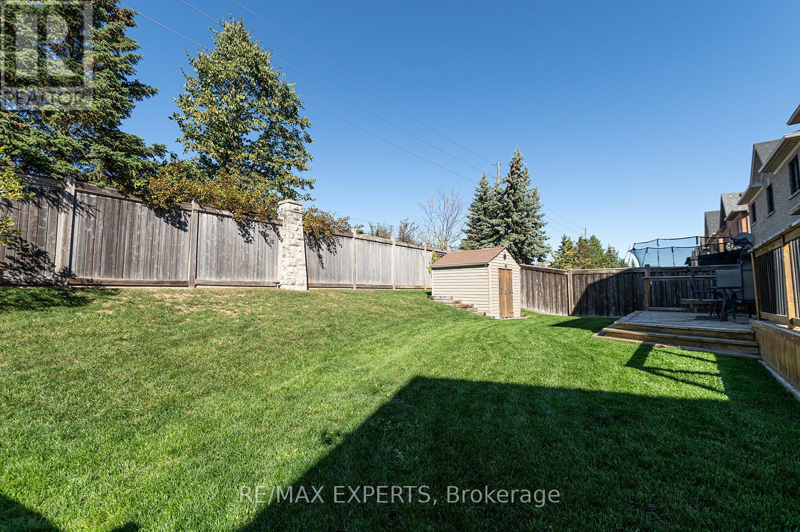 34 Laurentide Crescent, Brampton (Vales Of Castlemore North), Ontario  L6P 1Y4 - Photo 43 - W12471862