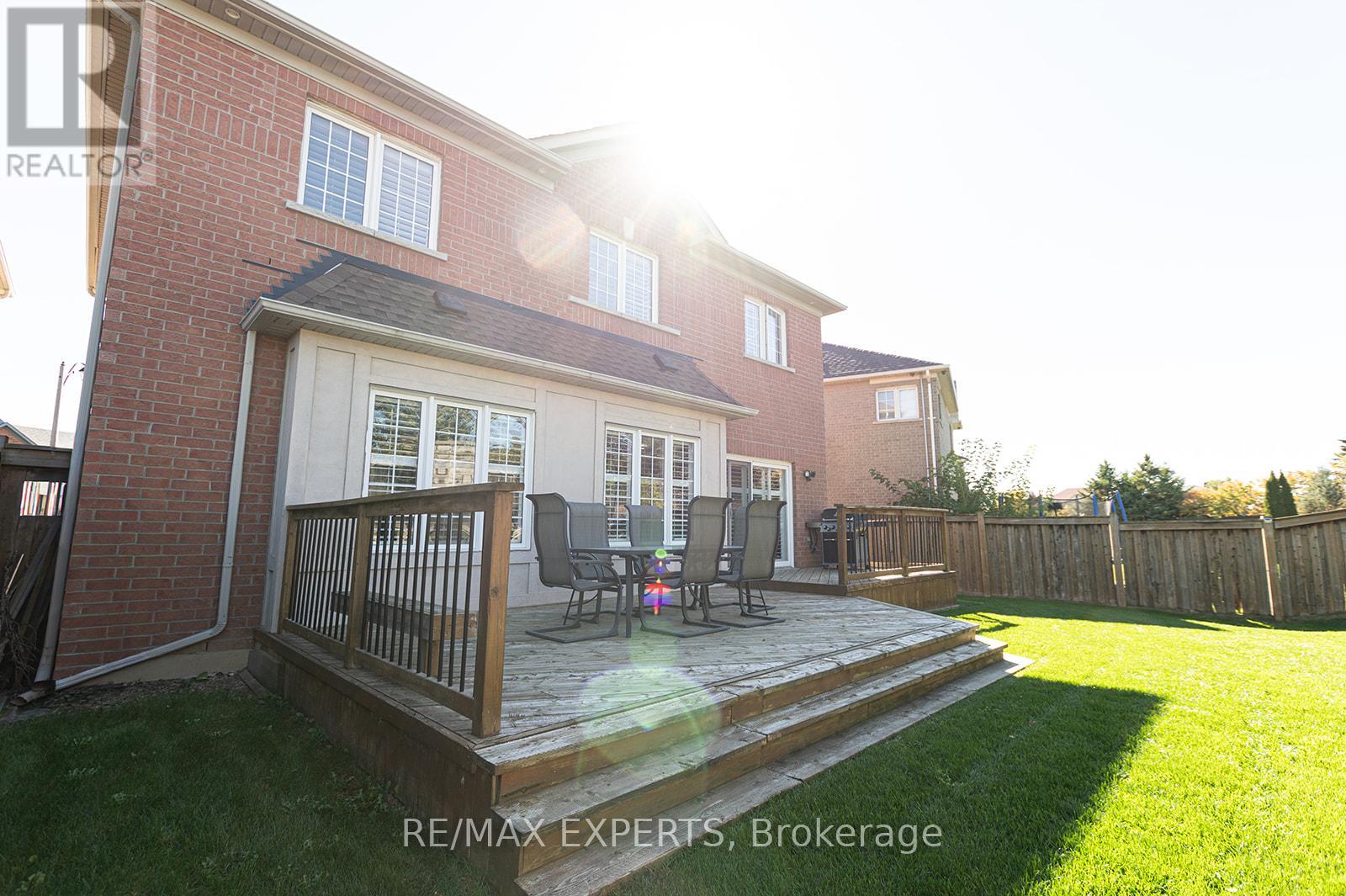 34 Laurentide Crescent, Brampton (Vales Of Castlemore North), Ontario  L6P 1Y4 - Photo 44 - W12471862