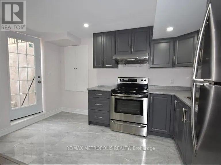 Bsmt - 25 Frampton Road, Brampton, Ontario  L7A 0G1 - Photo 3 - W12471883
