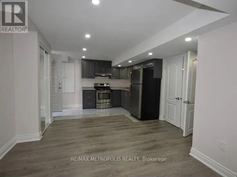 Bsmt - 25 Frampton Road, Brampton, Ontario  L7A 0G1 - Photo 4 - W12471883