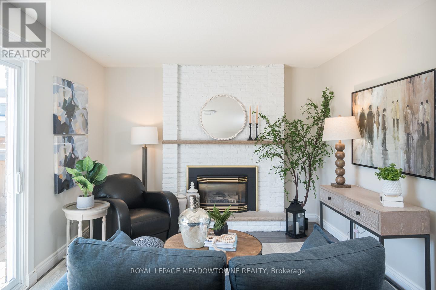 LOWER - 611 BEAVER COURT, Milton, Ontario