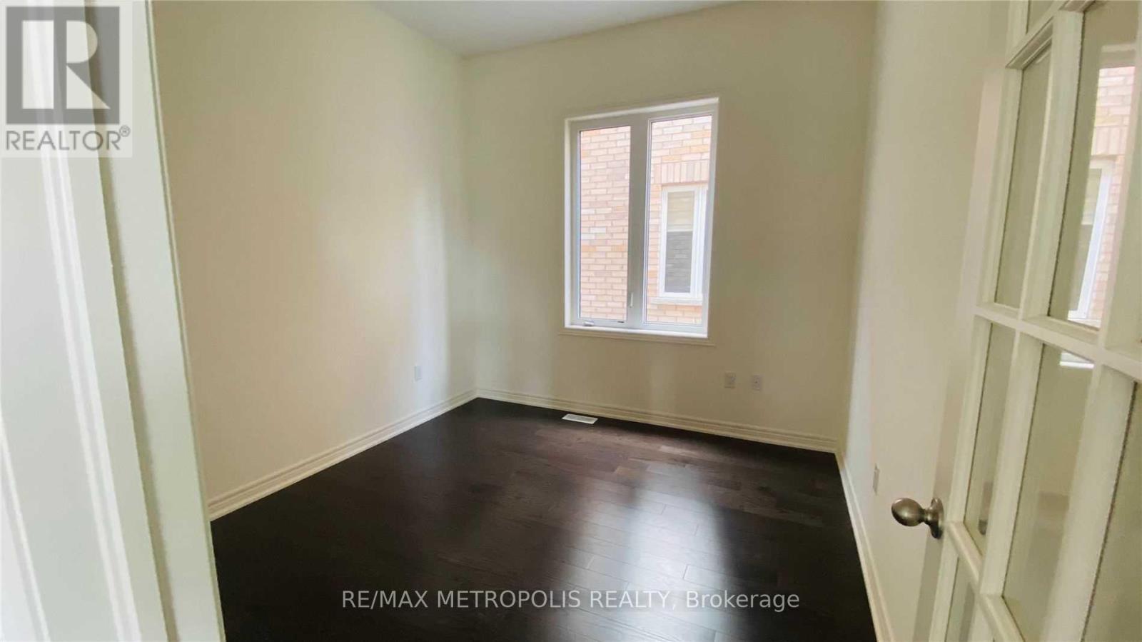 Upper - 31 Elverton Crescent, Brampton, Ontario  L7A 4Z4 - Photo 24 - W12471899