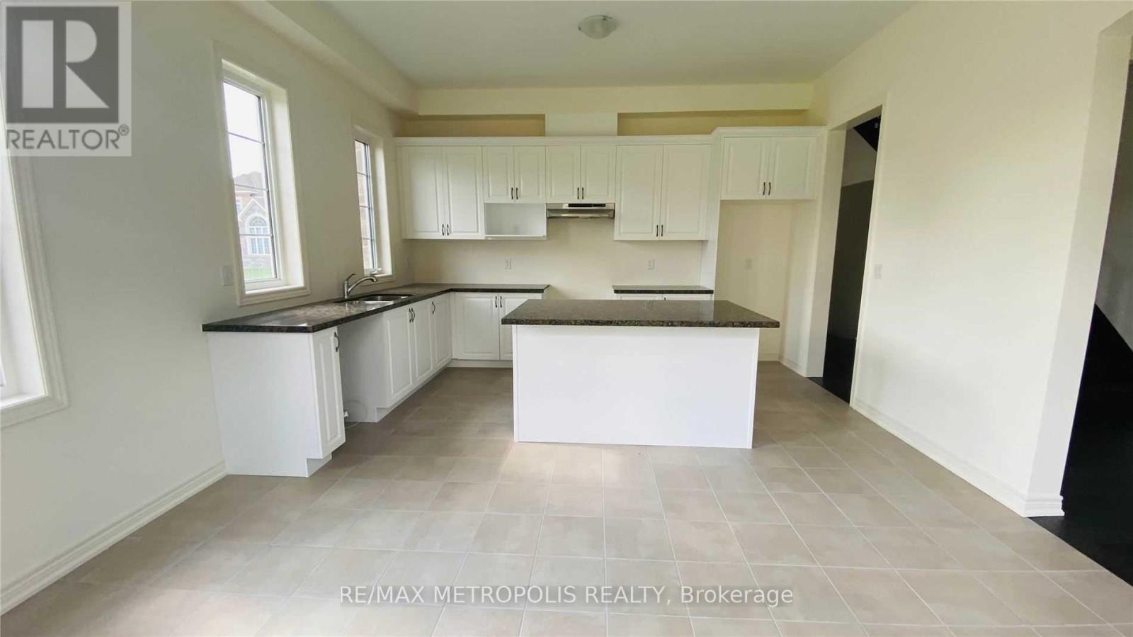 Upper - 31 Elverton Crescent, Brampton, Ontario  L7A 4Z4 - Photo 7 - W12471899